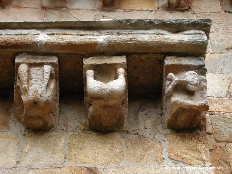 CANECILLOS DEL TEJAROZ